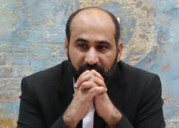 «دانش هنجارساز» و «خرد هنجارسنج»: دو انگاره فرهنگ رسمی و غیر رسمی
